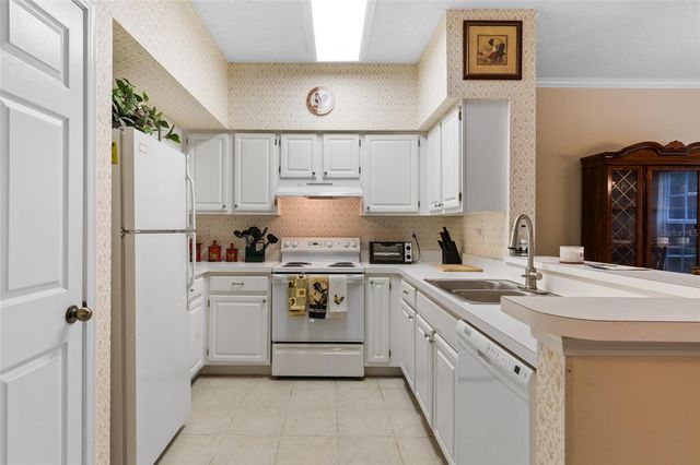 10000 SW 52ND AVENUE 68, Gainesville, FL 32608