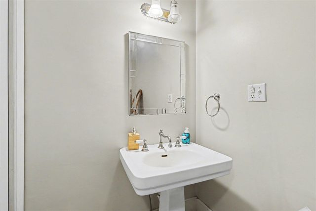 703 E Osterhout Avenue, Portage, MI 49002