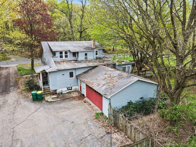 703 E Osterhout Avenue, Portage, MI 49002