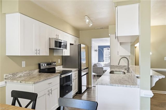 206 Weller BLVD, Virginia Beach, VA 23462