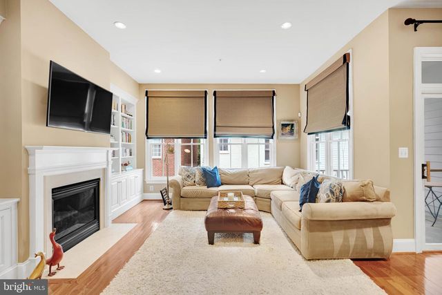 714 BRACEY LN, Alexandria, VA 22314