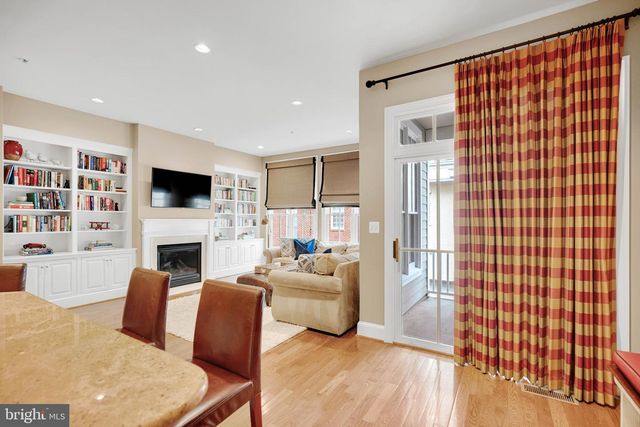 714 BRACEY LN, Alexandria, VA 22314