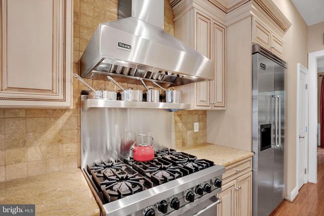 714 BRACEY LN, Alexandria, VA 22314