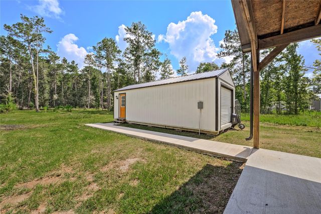 501 County Road 2298, Cleveland, TX 77327