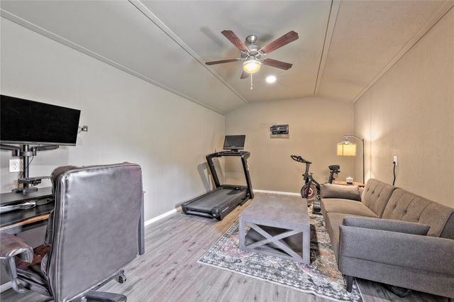 501 County Road 2298, Cleveland, TX 77327