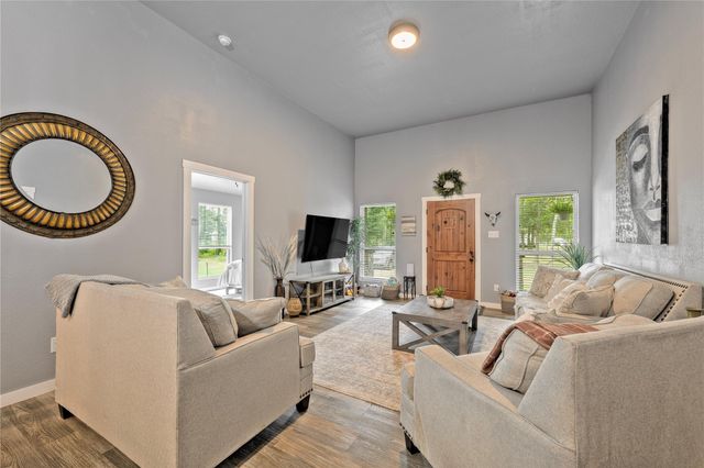 501 County Road 2298, Cleveland, TX 77327