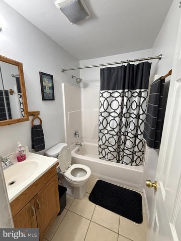 2614 OSBORNE ST, Upper Chichester, PA 19061