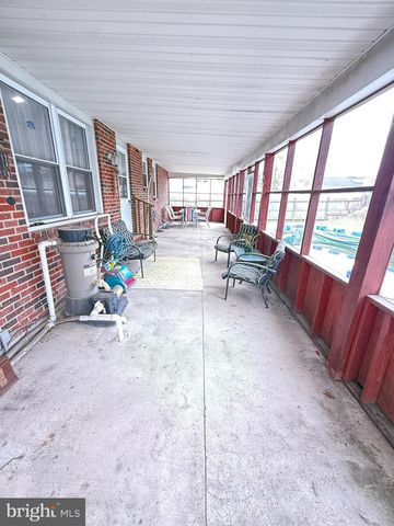 2614 OSBORNE ST, Upper Chichester, PA 19061