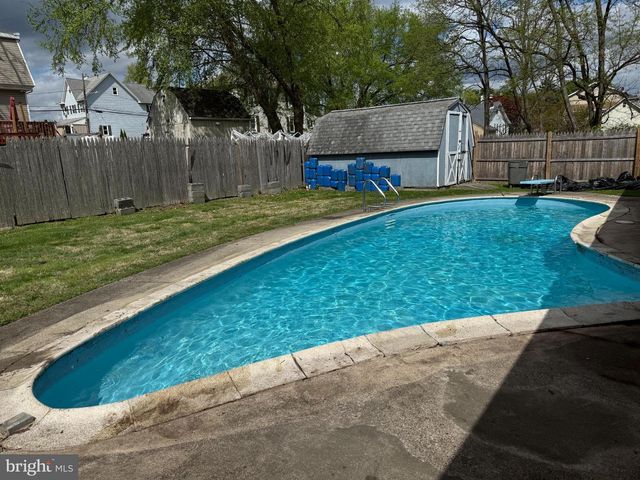 2614 OSBORNE ST, Upper Chichester, PA 19061