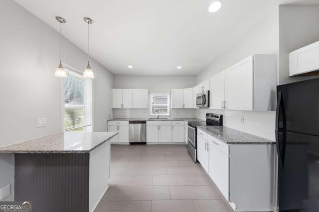 1152 Wedgewood Drive NW, Atlanta, GA 30318