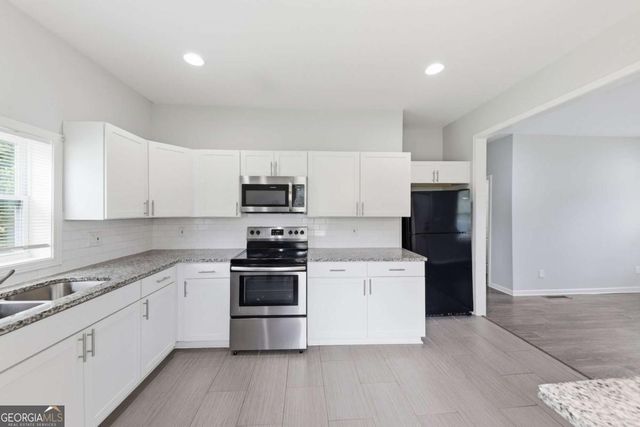 1152 Wedgewood Drive NW, Atlanta, GA 30318