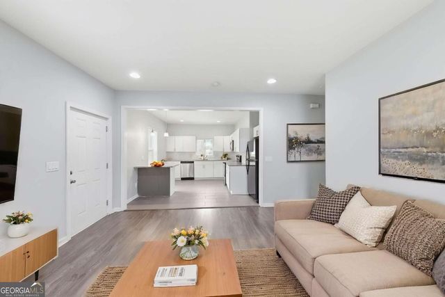 1152 Wedgewood Drive NW, Atlanta, GA 30318