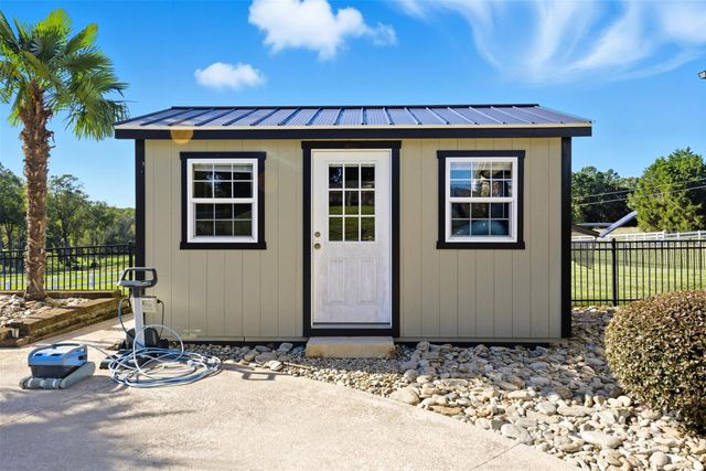 133 Lewis Farm Road, Bessemer City, NC 28016