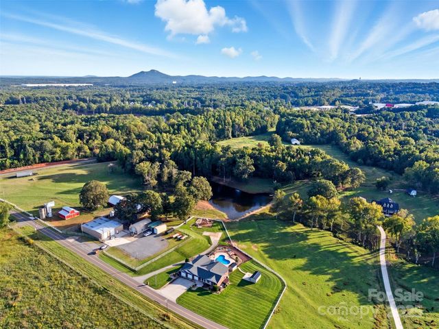 133 Lewis Farm Road, Bessemer City, NC 28016