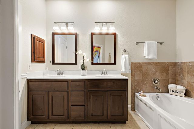 6708 Menchaca RD 10, Austin, TX 78745