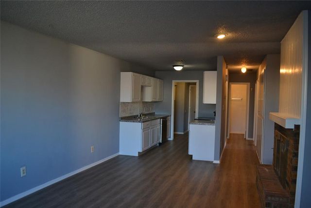 619 Peppertree Lane, Midwest City, OK 73110