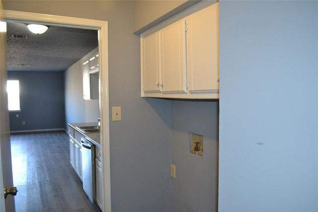 619 Peppertree Lane, Midwest City, OK 73110