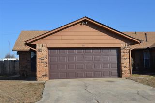 619 Peppertree Lane, Midwest City, OK 73110