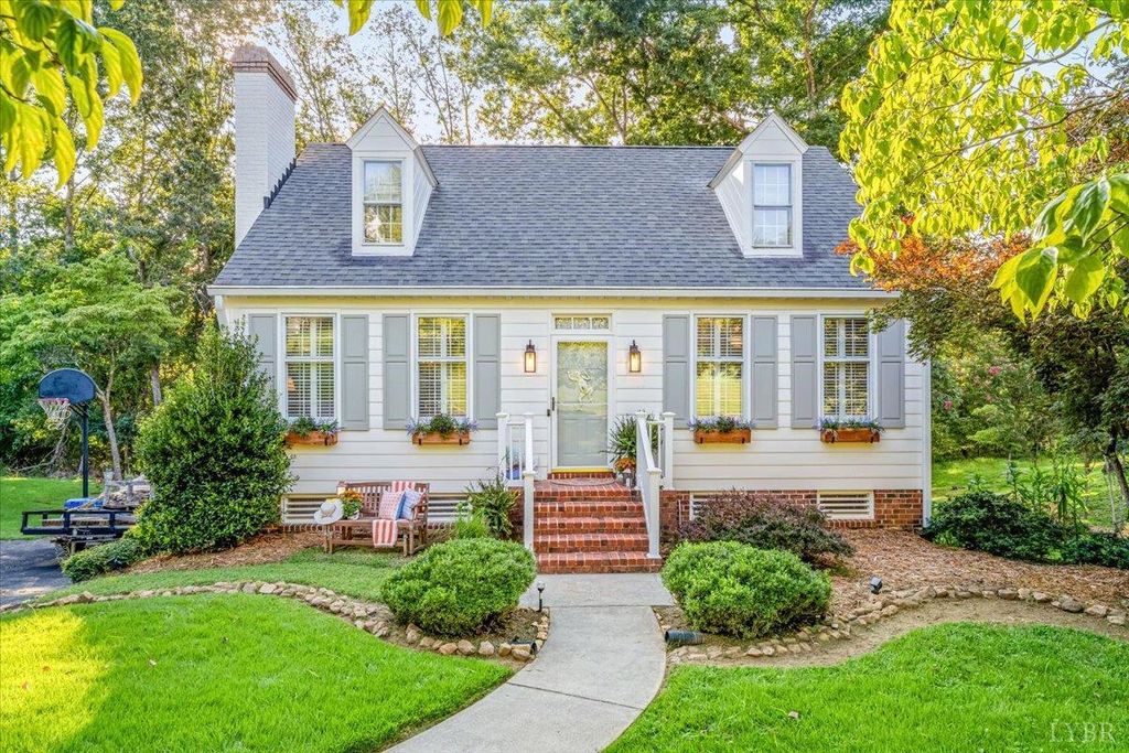 2405 Hawthorne Road, Lynchburg, VA 24503