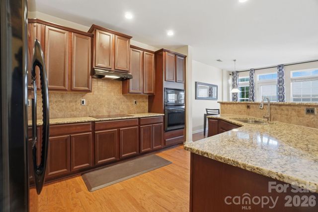 8157 Bridgegate Drive, Huntersville, NC 28078