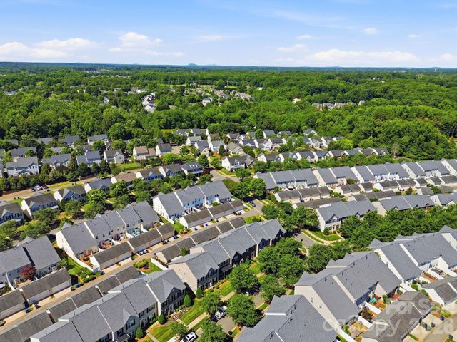 8157 Bridgegate Drive, Huntersville, NC 28078