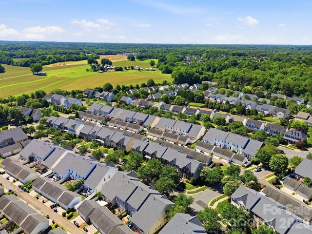 8157 Bridgegate Drive, Huntersville, NC 28078