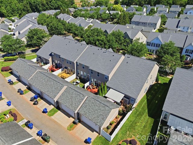 8157 Bridgegate Drive, Huntersville, NC 28078