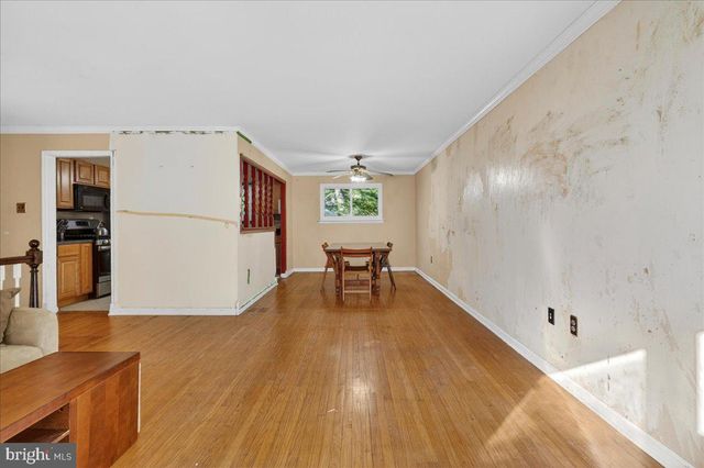 1404 HAMPTON LN, Warminster, PA 18974