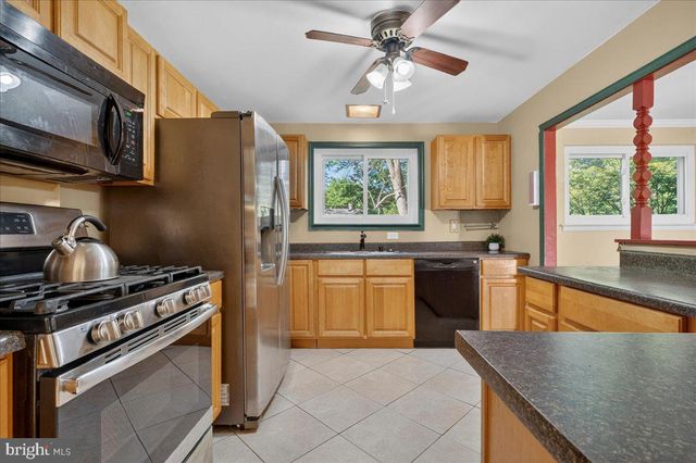1404 HAMPTON LN, Warminster, PA 18974