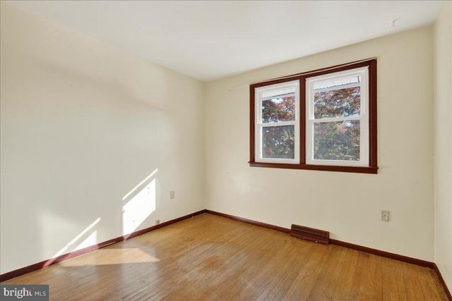 1404 HAMPTON LN, Warminster, PA 18974