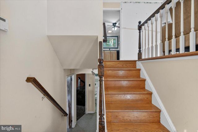 1404 HAMPTON LN, Warminster, PA 18974