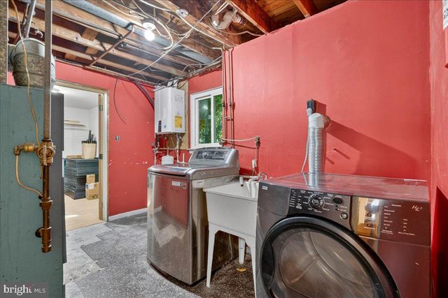 1404 HAMPTON LN, Warminster, PA 18974