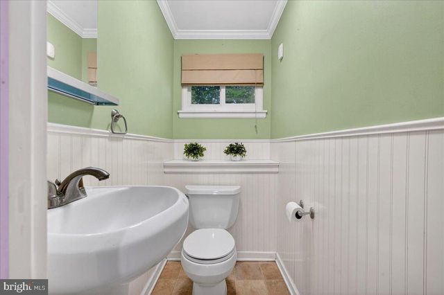 1404 HAMPTON LN, Warminster, PA 18974