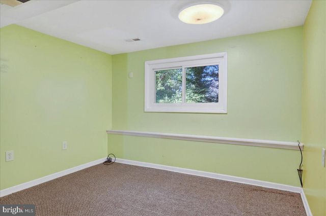 1404 HAMPTON LN, Warminster, PA 18974