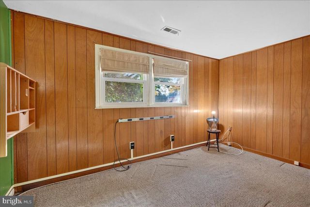 1404 HAMPTON LN, Warminster, PA 18974