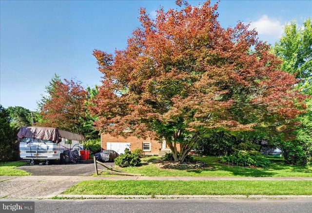 1404 HAMPTON LN, Warminster, PA 18974