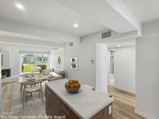 61 B Redwood Avenue, Ventura, CA 93003