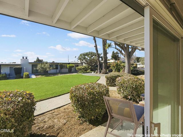61 B Redwood Avenue, Ventura, CA 93003