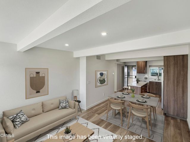 61 B Redwood Avenue, Ventura, CA 93003