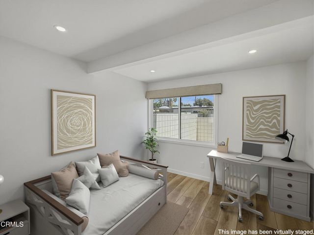 61 B Redwood Avenue, Ventura, CA 93003