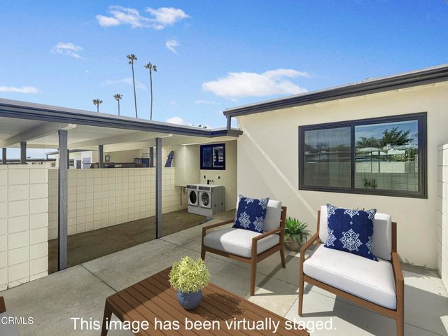 61 B Redwood Avenue, Ventura, CA 93003
