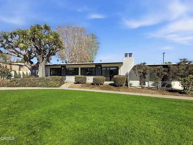 61 B Redwood Avenue, Ventura, CA 93003
