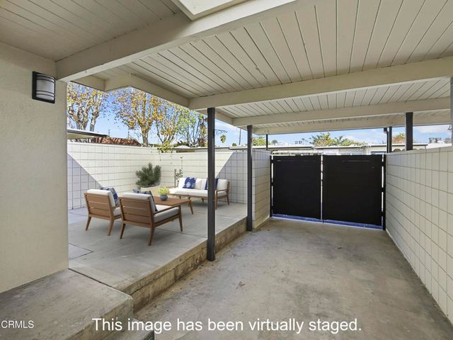 61 B Redwood Avenue, Ventura, CA 93003