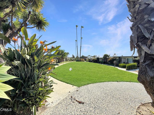 61 B Redwood Avenue, Ventura, CA 93003