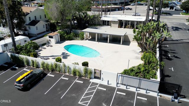 61 B Redwood Avenue, Ventura, CA 93003
