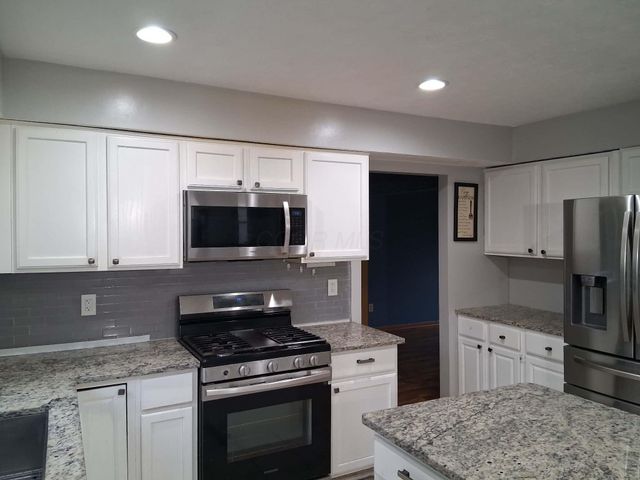 4838 Grove Pointe Drive, Groveport, OH 43125
