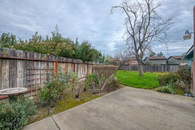 3145 Sylmar Avenue, Clovis, CA 93612