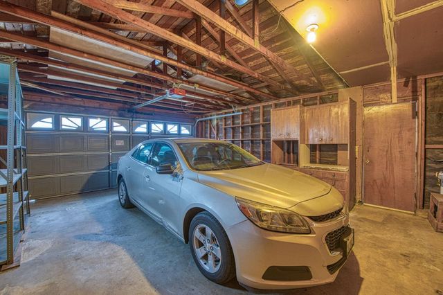 3145 Sylmar Avenue, Clovis, CA 93612