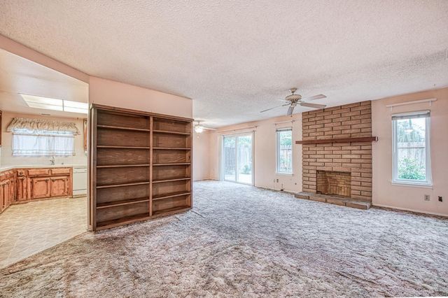 3145 Sylmar Avenue, Clovis, CA 93612