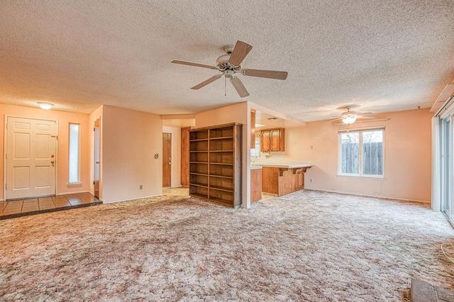 3145 Sylmar Avenue, Clovis, CA 93612